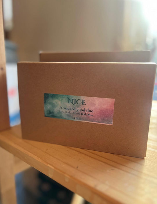 Naughty or Nice Gift Set