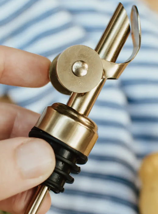 Self Closing Pour Spout - Gold